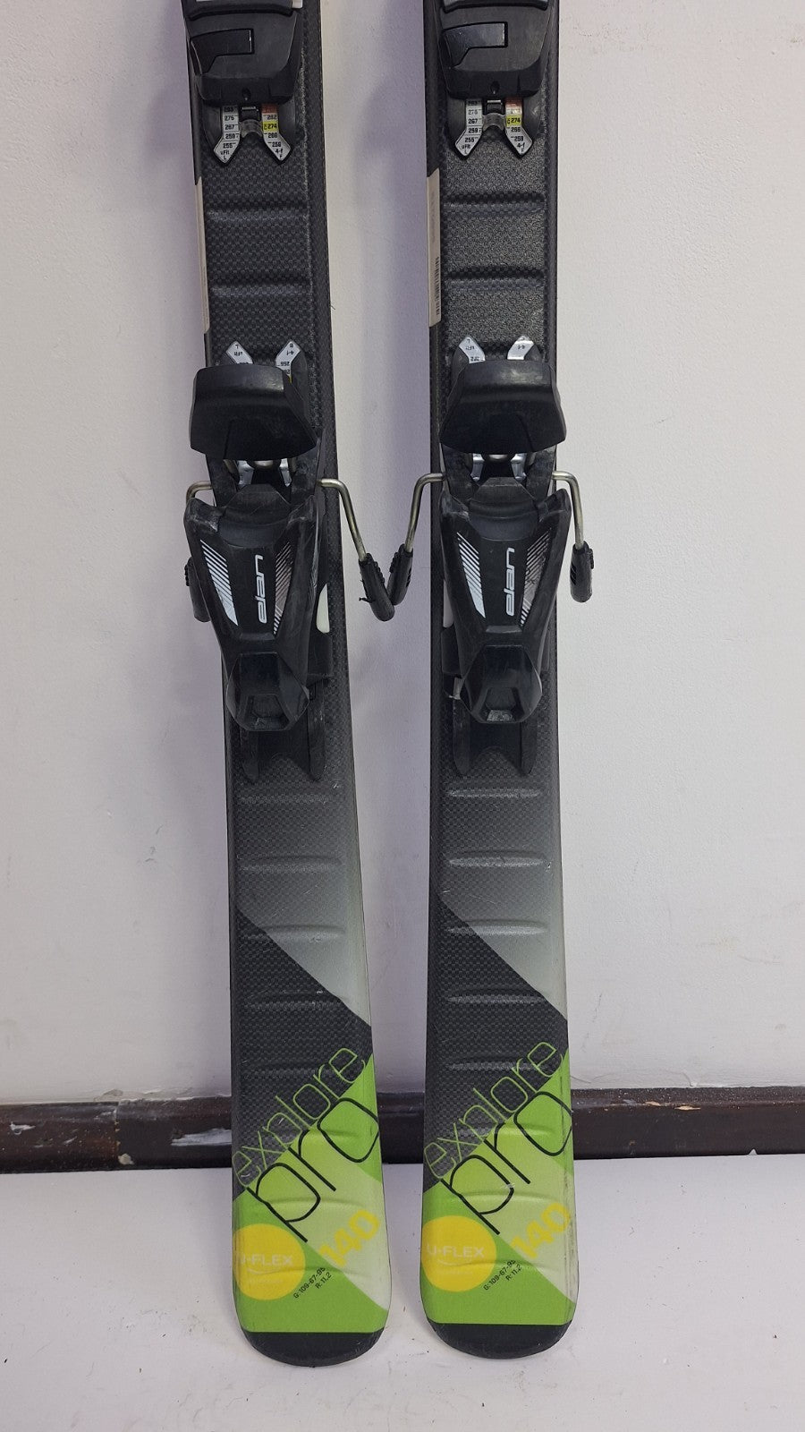 Elan Explore Pro 140 Ski + Elan EL 7.5 Bindungen Sport Schnee Winter Spaß Abenteuer
