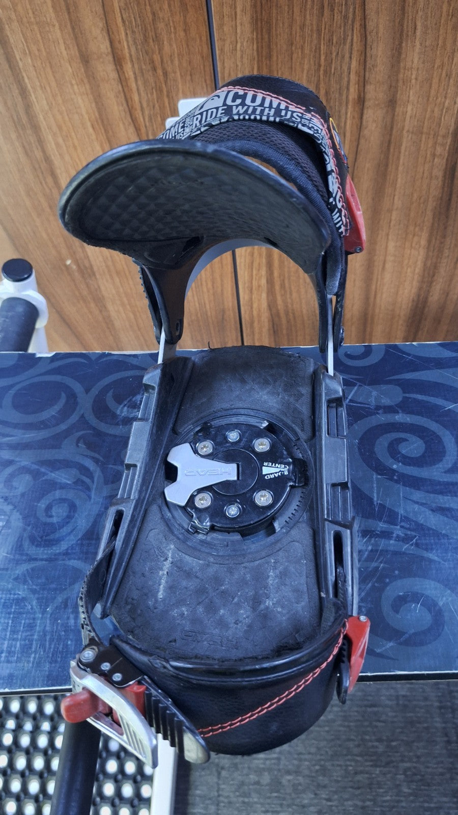 Snowboard Matrix Escape 145 cm de 2018 + fixations HEAD Rental M Neige Aventure