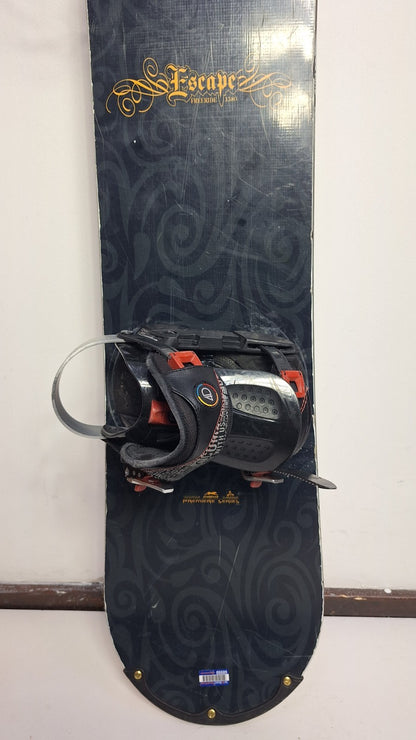 Matrix Escape 158 cm Snowboard + Head Size M Bindings Adventure Sport