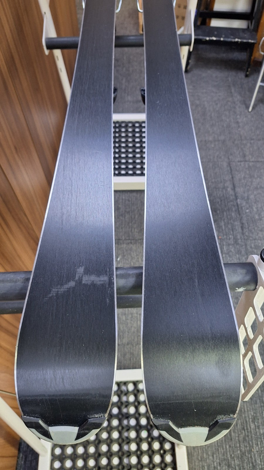 Elan Explore Pro 130 Ski + Elan 7.5 Bindings Winter Sport Fun