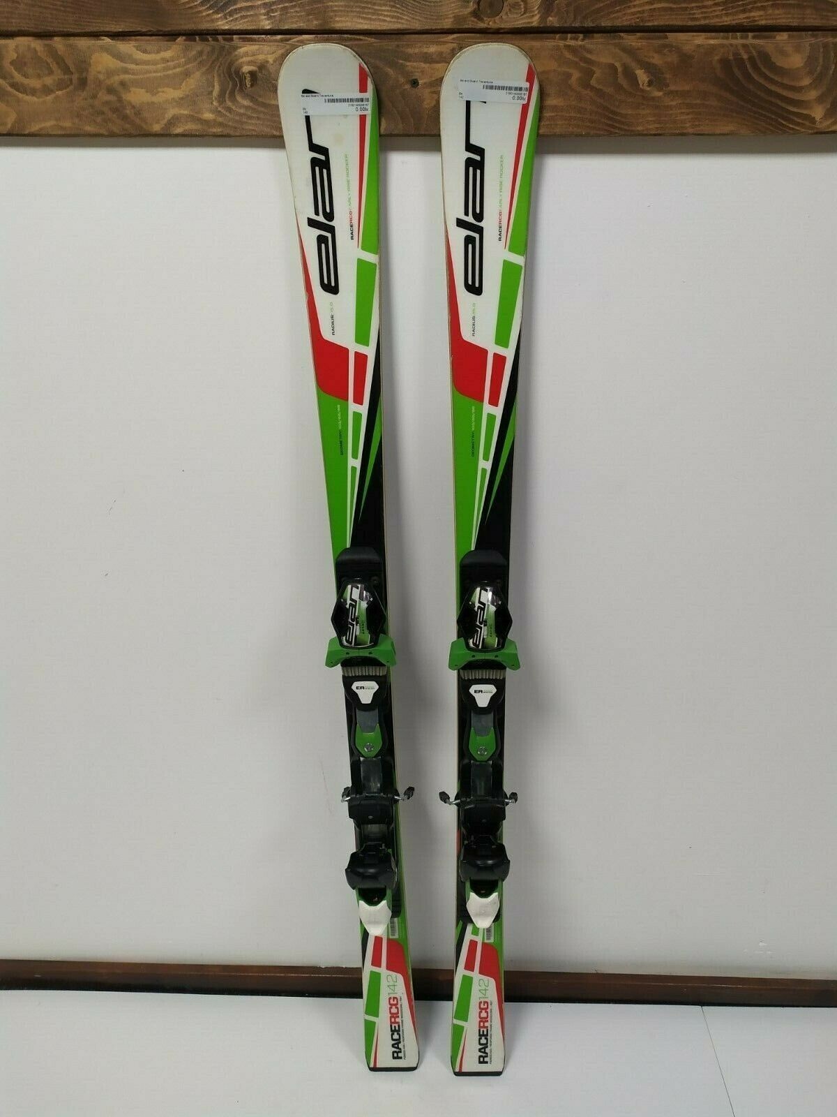 Elan Race RCG 142 cm Ski + Elan ER 11 Bindungen Wintersport-Spaß im Schnee