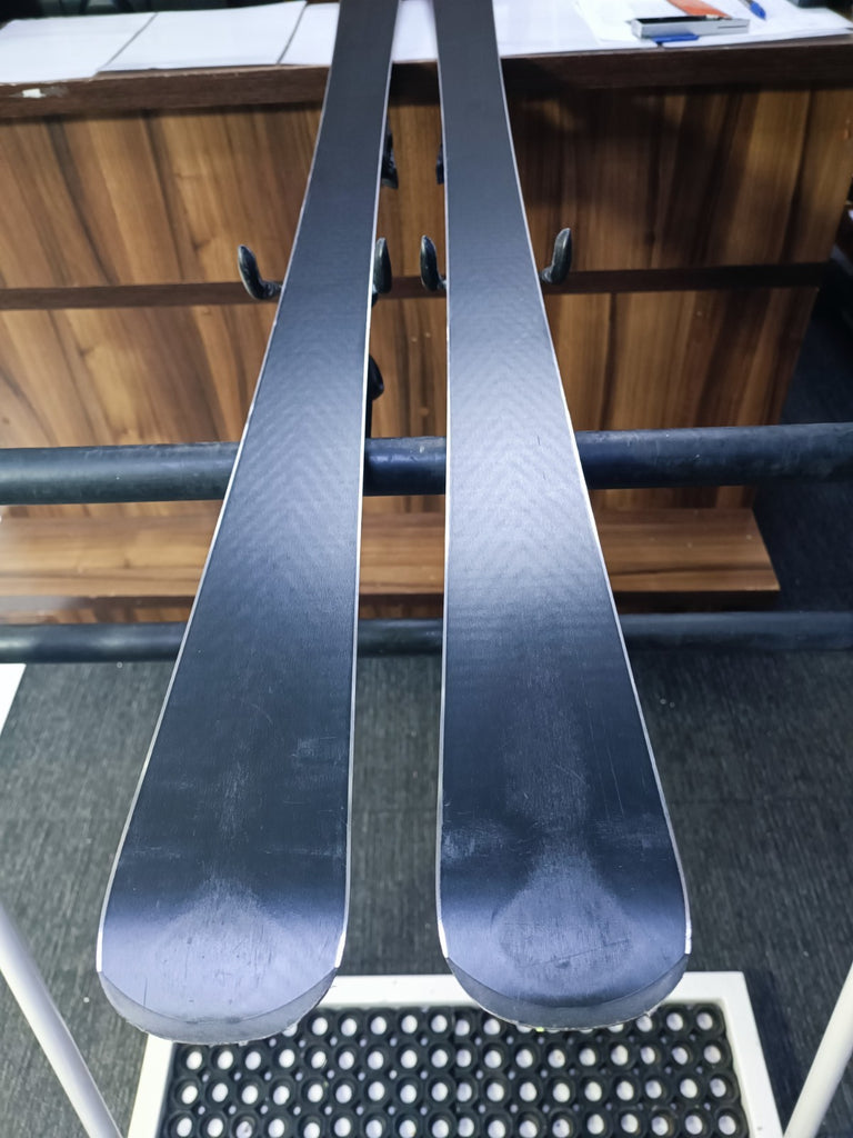 Atomic Beta Carv C7 160 cm Ski + Atomic 11 Bindings Winter Sport