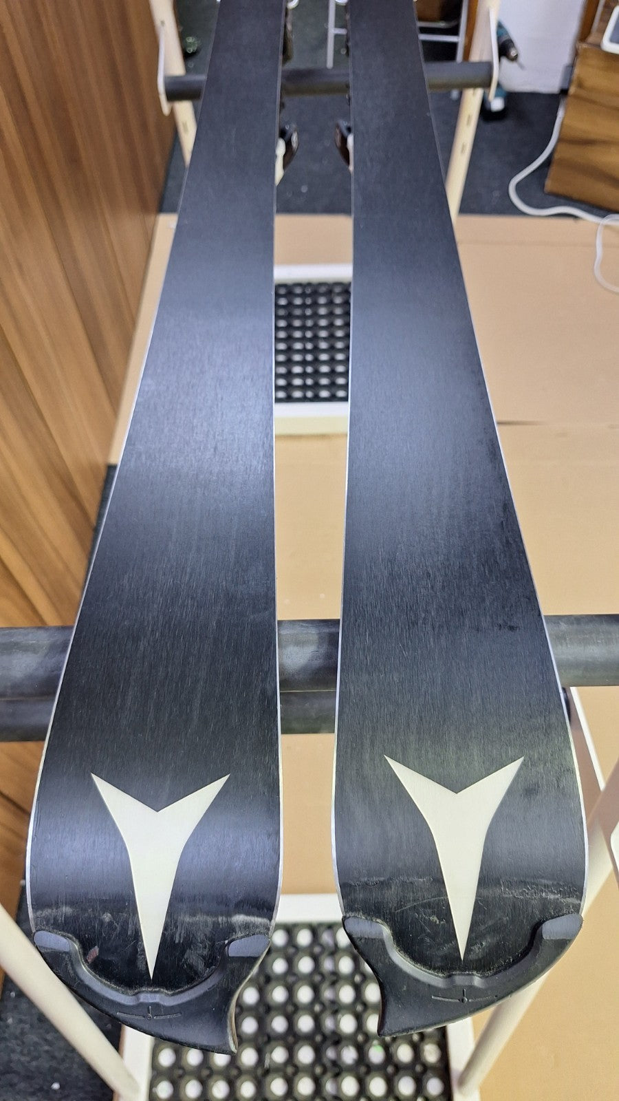 Atomic Redster S9 138 cm Skis + Atomic 10 Bindings Winter Fun Snow
