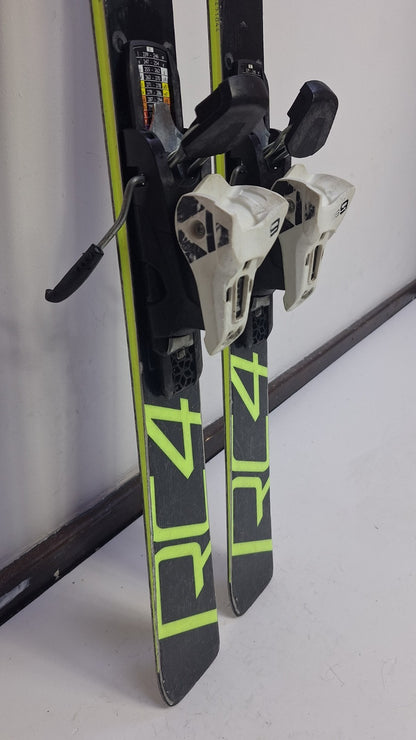 Ski Fischer RC4 GS WC 140 cm + fixations Fischer RS9 Sports d’hiver