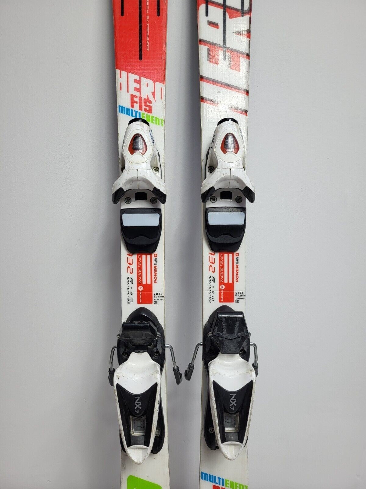 Rossignol Hero FIS 132 cm Ski + Fixations Look 7 Plaisir hivernal