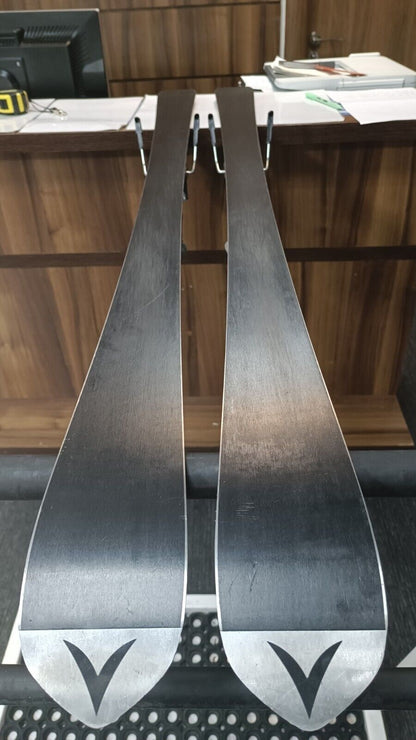 Skis Dynastar Team Omecarve 10 130 cm + fixations Look 7 Plaisir hivernal Sports de neige