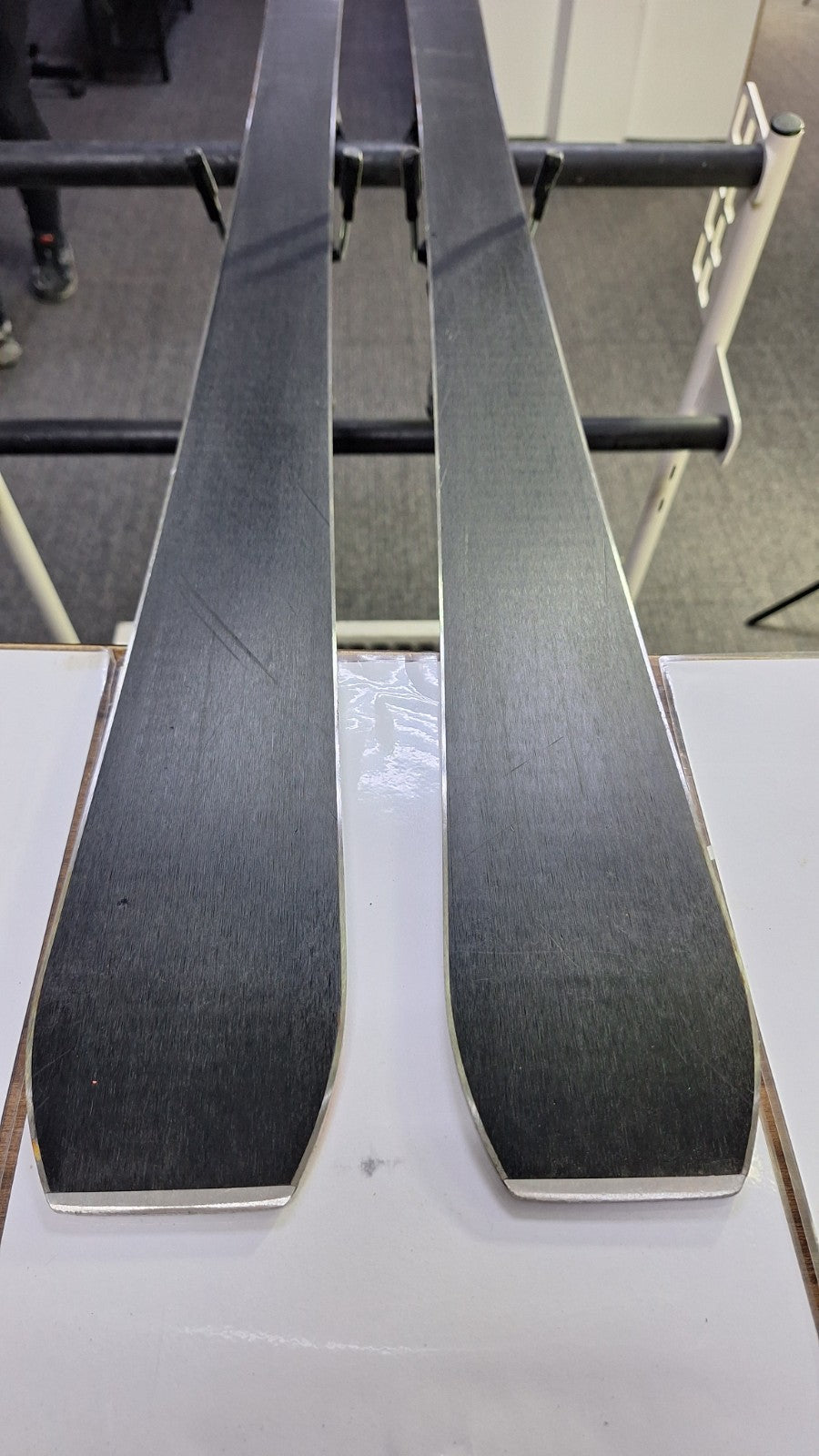 HEAD  World Cup Speed 180cm Ski + Tyrolia SP13 Bindings Winter Sport