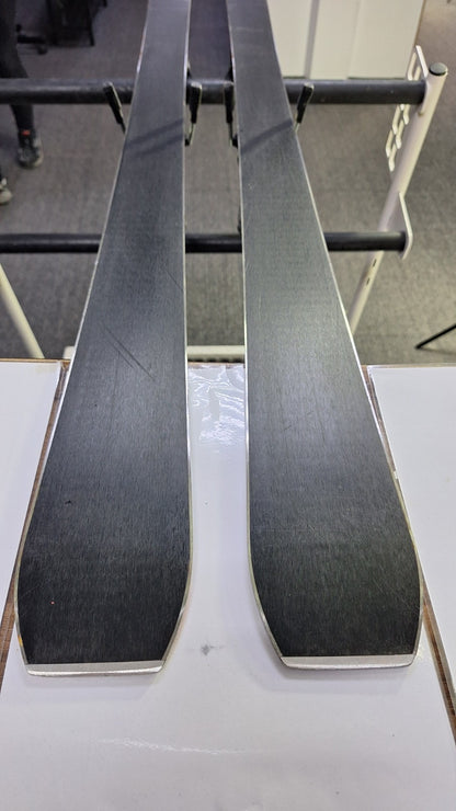 HEAD  World Cup Speed 180cm Ski + Tyrolia SP13 Bindings Winter Sport