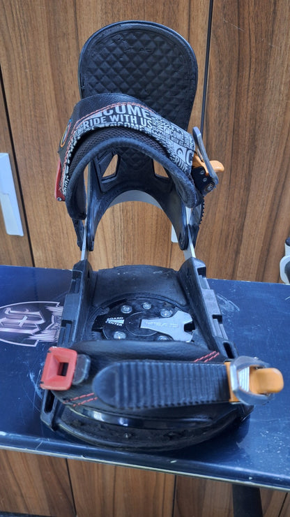 Matrix Storm 141 cm Snowboard +HEAD Rental M Bindings Snow Adventure Fun