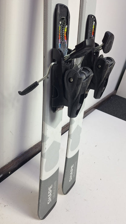 HEAD Shape CX 156cm  Ski + Tyrolia SP 9 Bindings Winter Sport Fun Snow