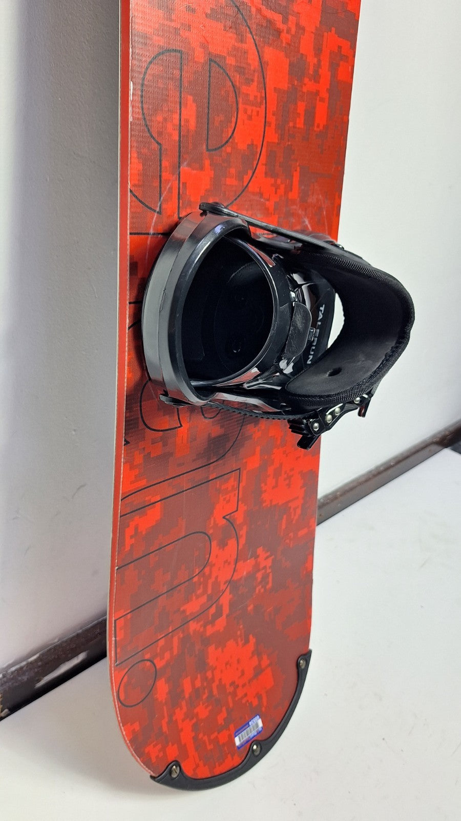 Elan Explore R 150 cm Snowboard + Brand New Talerun M  Bindings Winter Snow