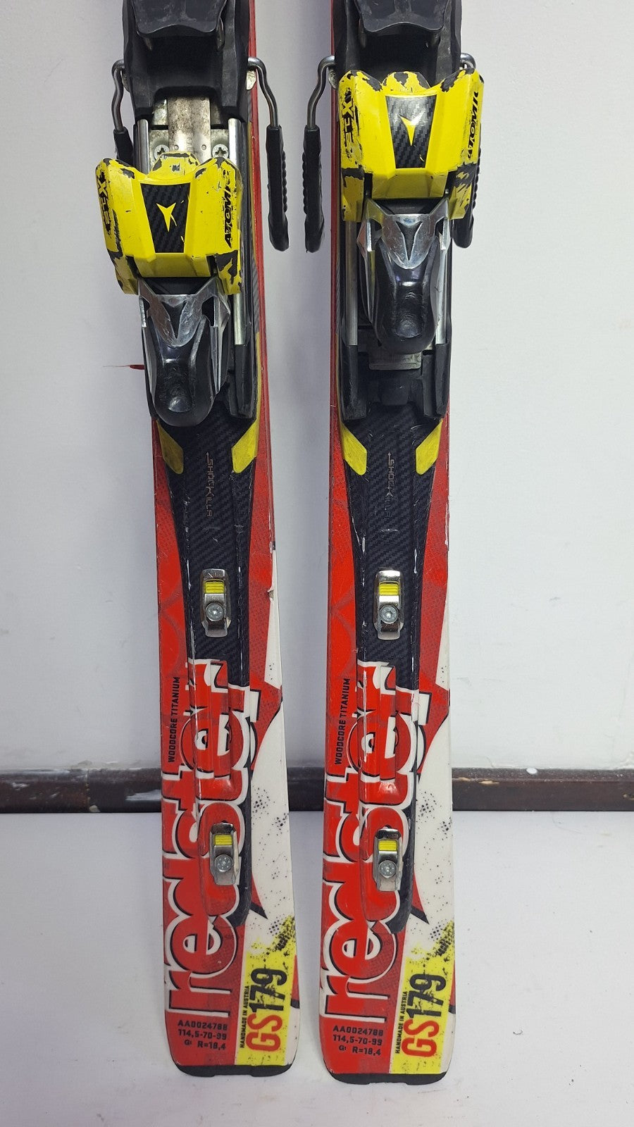 Atomic Redster GS 179 cm Ski + Atomic X12 Bindung Wintersport Spaß Schnee