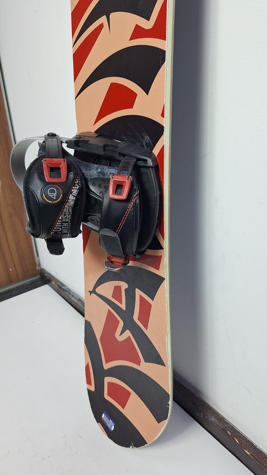 Snowboard Heli Kamikaze 147 cm + fixations HEAD Rental M Hiver Neige Aventure