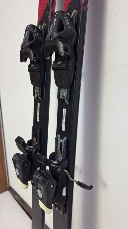 Elan Black Crystal 158 cm Ski + Elan EL 7.5 Bindungen Sport Schnee Winterspaß