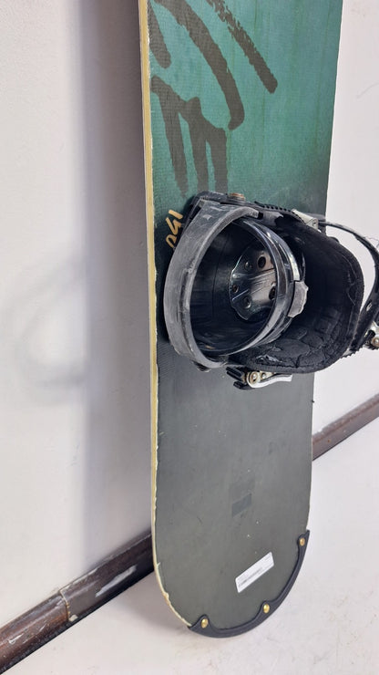 Nitro Stance 156 Snowboard + Speedfit M  Fixations Aventure hivernale dans la neige