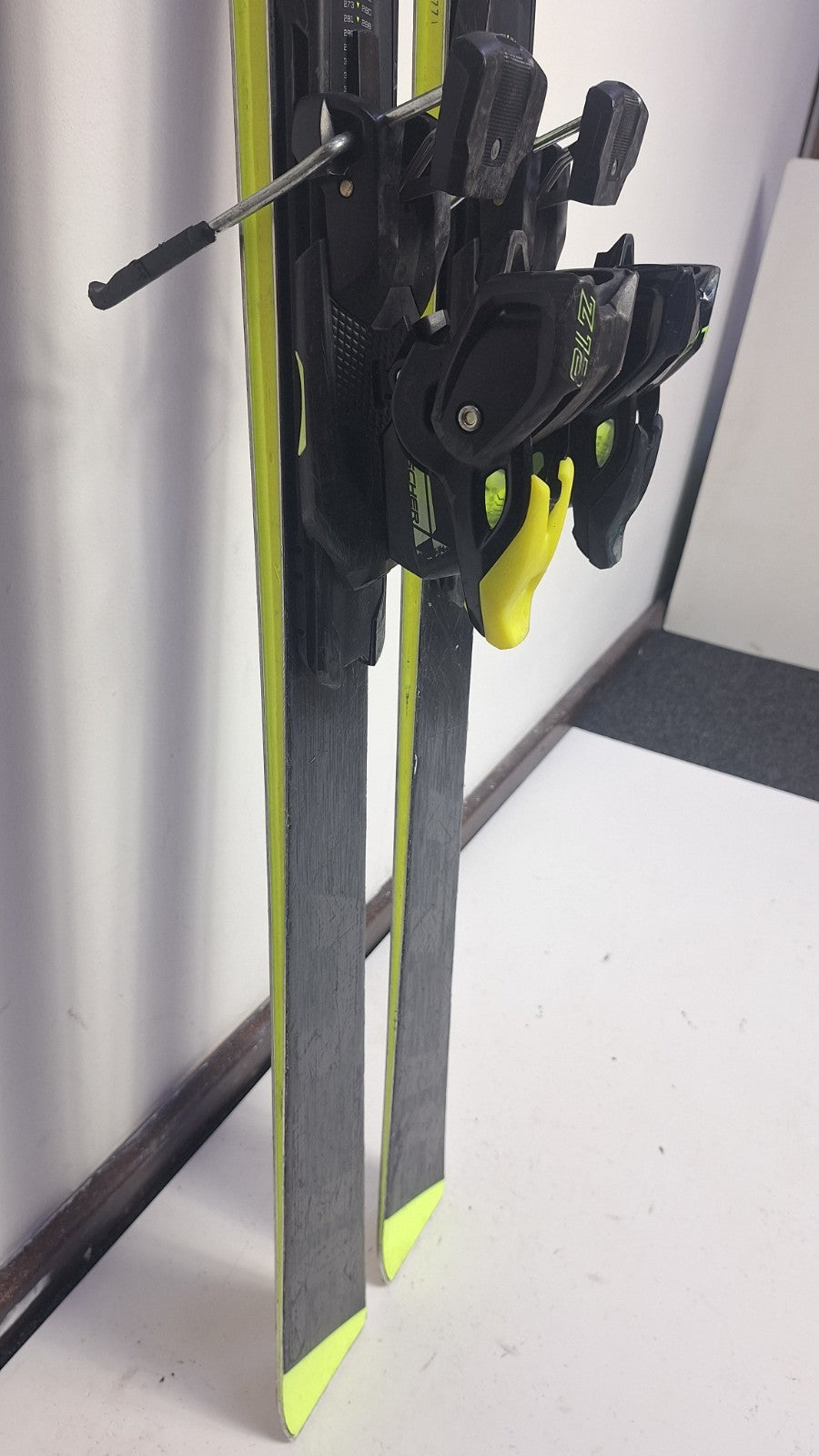 Fischer GS RC4 180cm  Ski + Fischer Z12 Bindings Adventure Winter Sport
