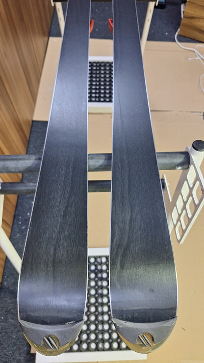 Dynamic C7 160 cm Ski + Atomic 7.5 Bindings Winter Sport