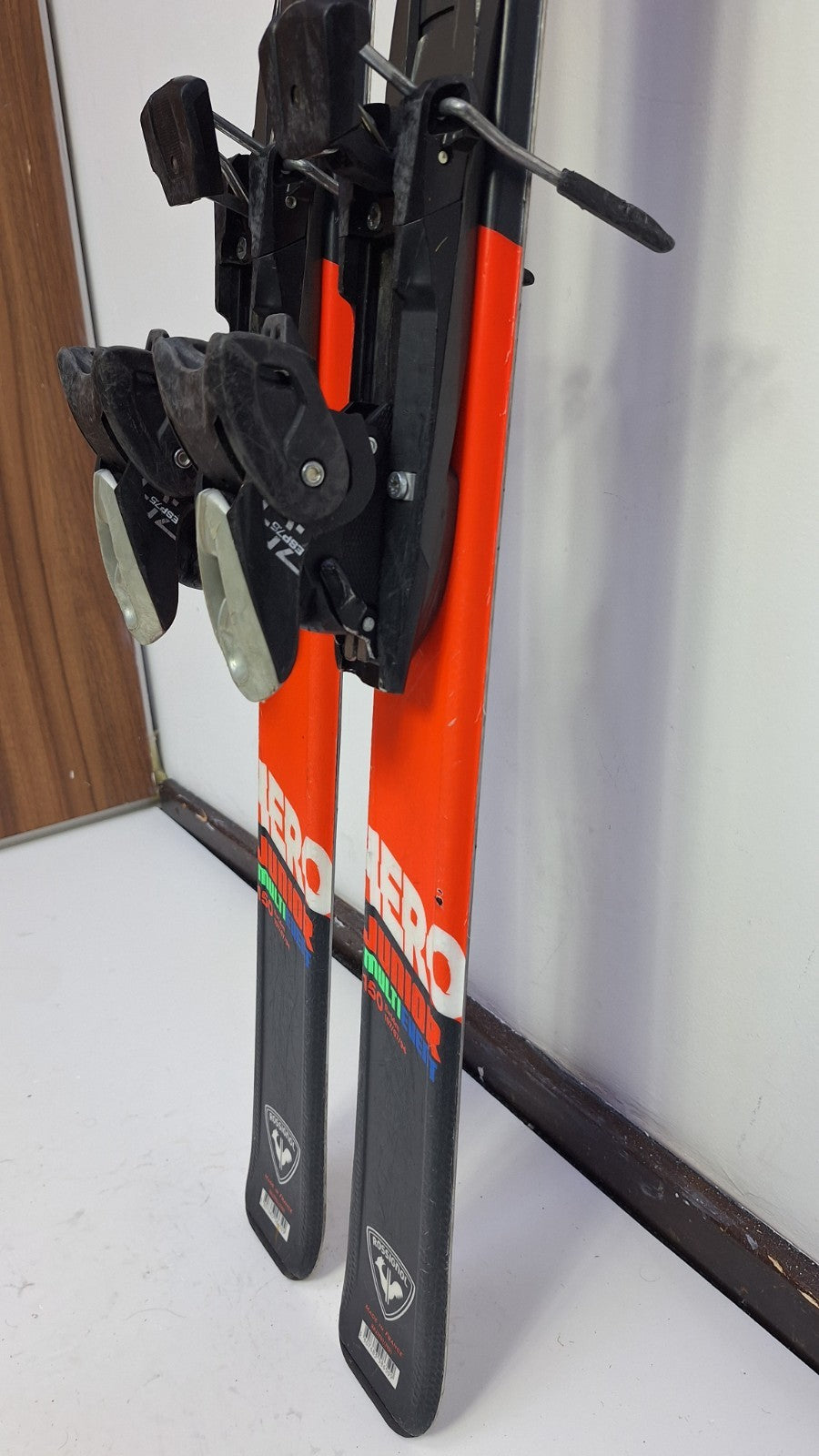 Ski Rossignol Hero J 150 cm + fixations Elan ESP 7.5 Plaisir hivernal Sports de neige