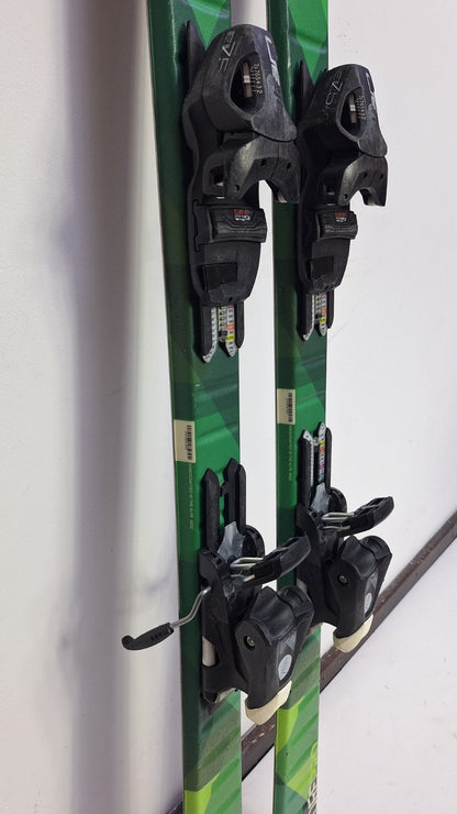Ski Elan Explore Pro QS 150 + fixations Elan 7.5, plaisir des sports d'hiver sur neige