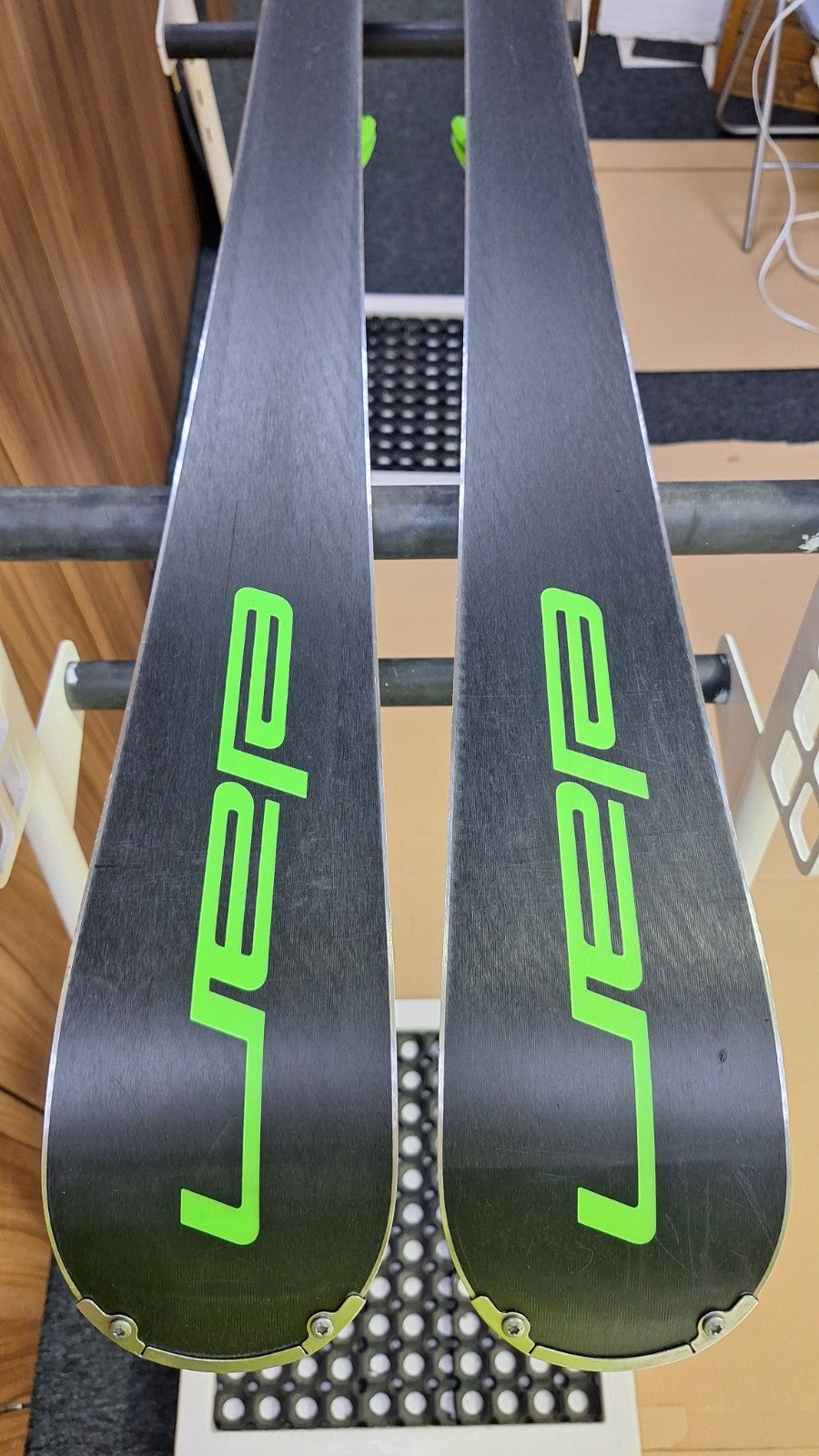 Elan SLX 165cm  Ski + Elan ELS 11  Bindings Winter Sport Fun