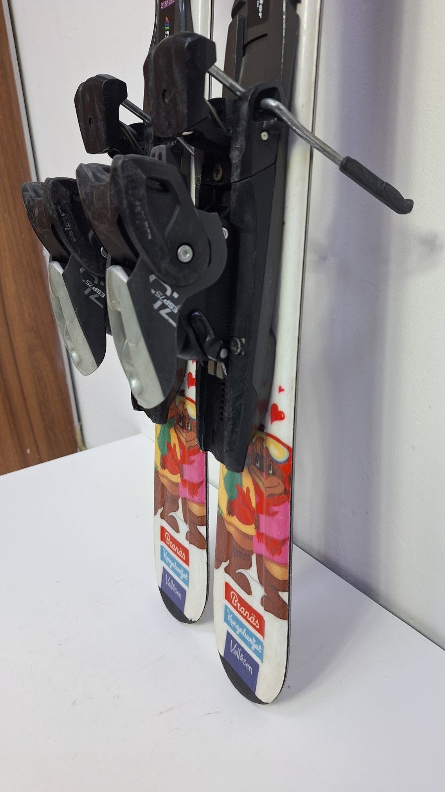 HEAD Bjornbusa 117 cm Ski + Elan ESP 7.5 Bindings Sport Snow Winter Fun