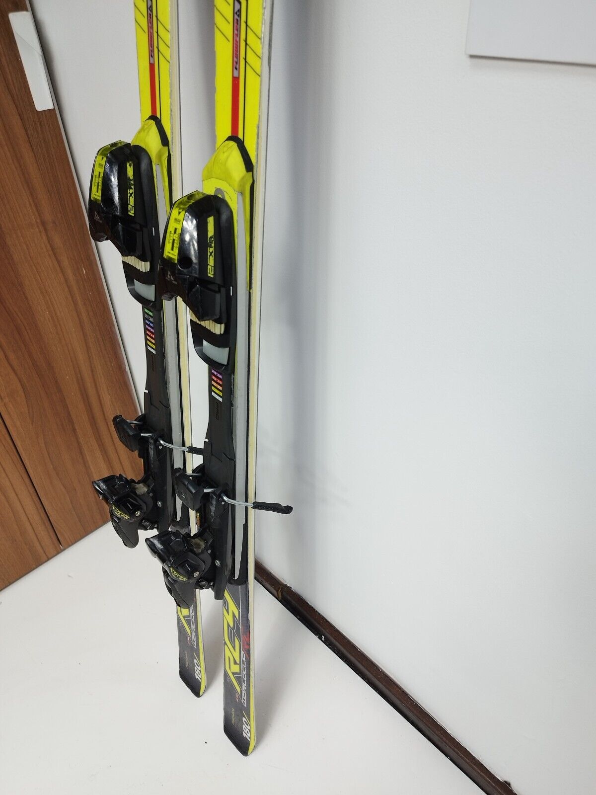 Ski Fischer World Cup RC 185 cm + fixations Fischer 13 Sports d’hiver