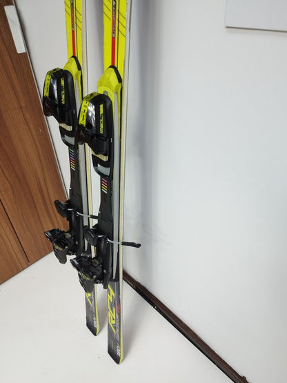 Ski Fischer World Cup RC 185 cm + fixations Fischer 13 Sports d’hiver