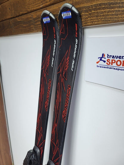 Ski Nordica Fire Arrow TM 140 cm + fixations Elan ESP 7.5, sports d’hiver