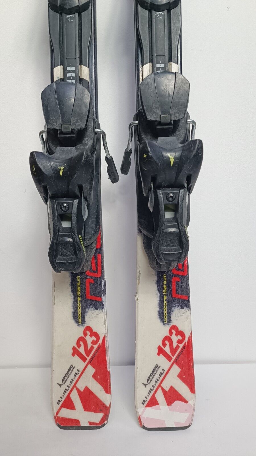 Atomic Redster XT 123cm Ski + Atomic 7.5 Bindungen Wintersport