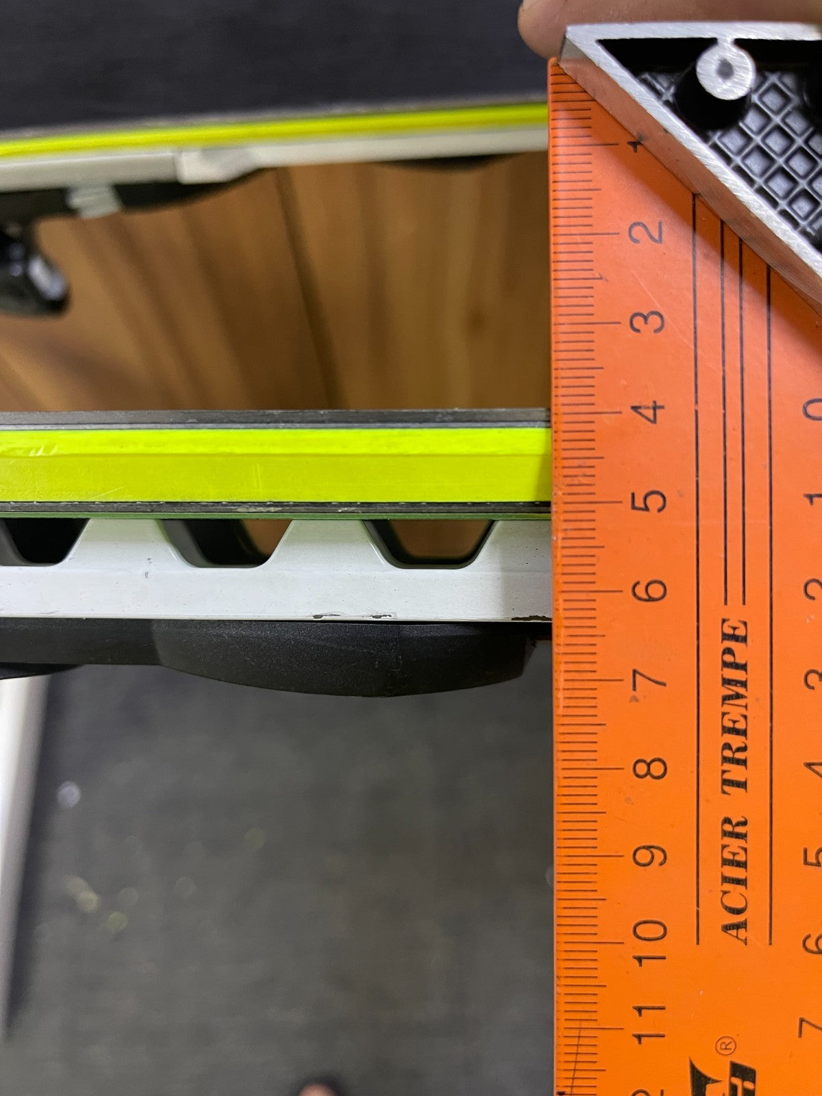 HEAD Supershape i.Magnum 163 cm Ski + HEAD 11 Bindings KERS Sport Adventure
