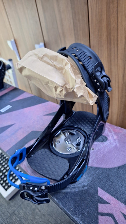 K2 Rental  EST.87  155W cm Snowboard + Brand New K2 M Bindings  Winter Snow Fun