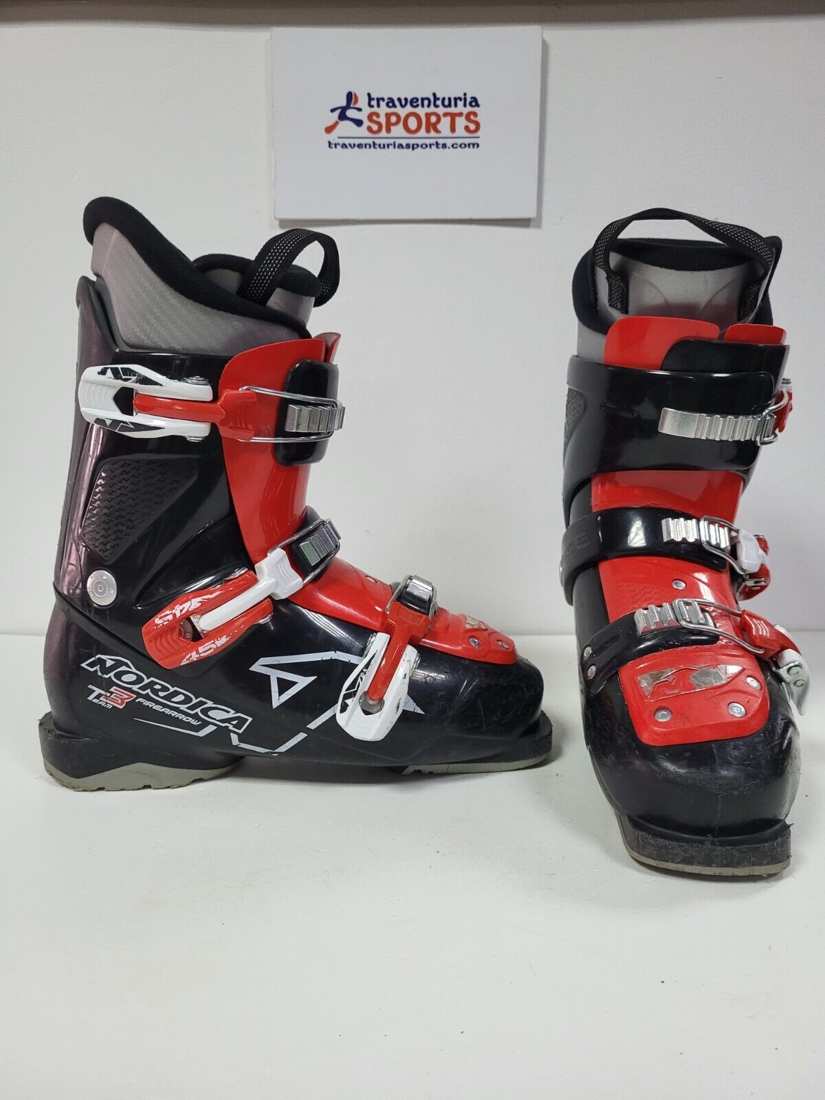 2017 Nordica Firearrow Team 3 Ski Boots (EU 37 1/2; UK 4 1/2; Mondo 240) Winter