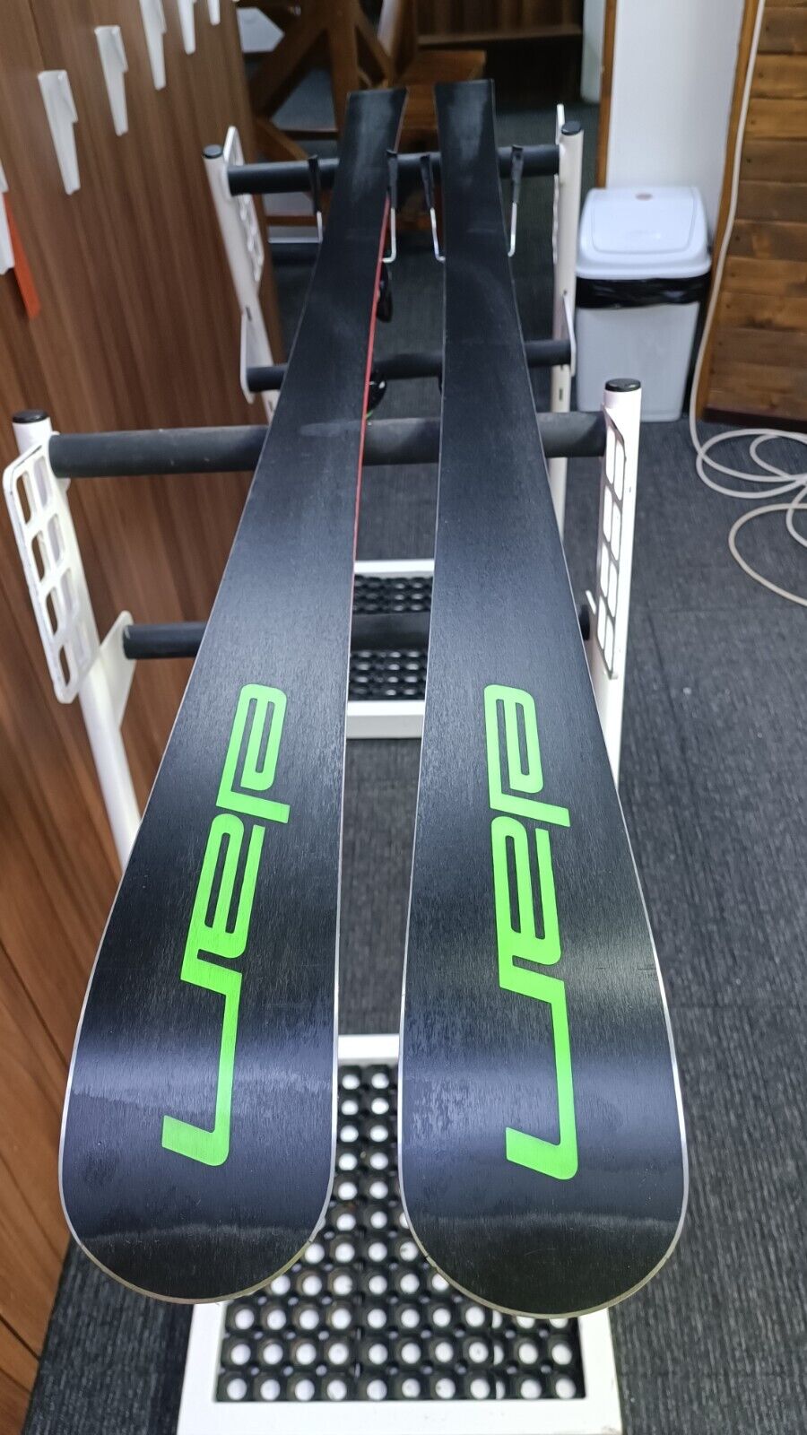 Elan GSX 175cm Ski + Elan 11 Bindings Winter Sport