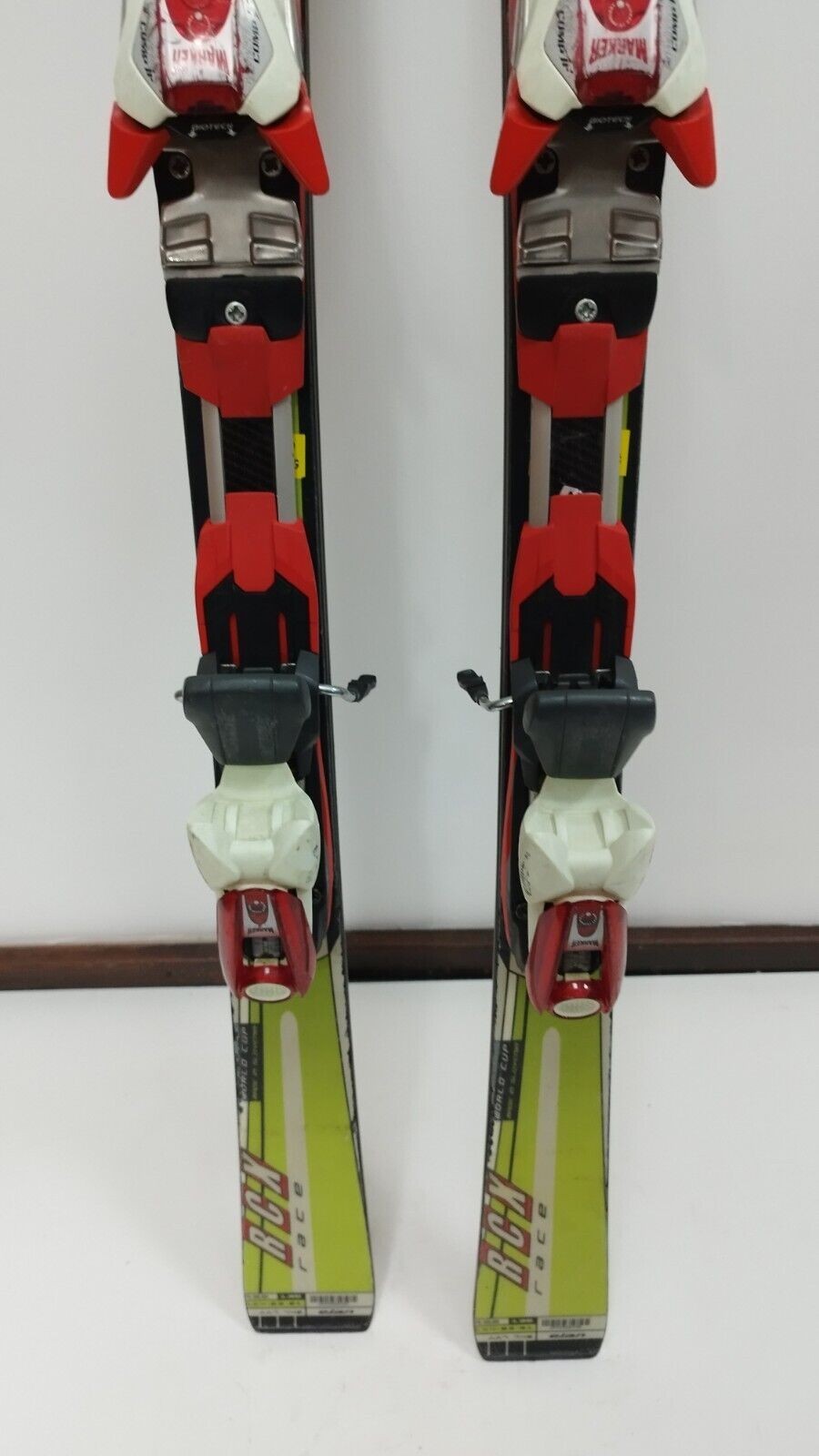 Elan Race RCX 135 cm Ski + Marker 10 Bindings Winter Fun Snow Adventure Outdoor