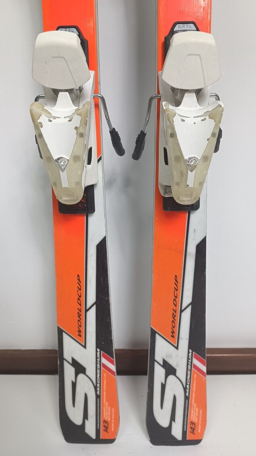 Blizzard Race World Cup SL 143 cm Ski + Tyrolia 9 Bindung Winterspaß Abenteuer