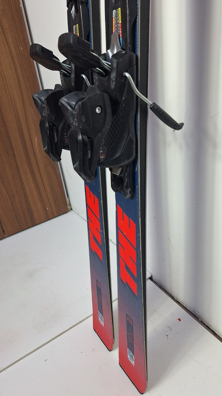 Fischer XTR The Curv  170 cm Ski + Fischer RS 10 Bindings Winter Sport  Snow