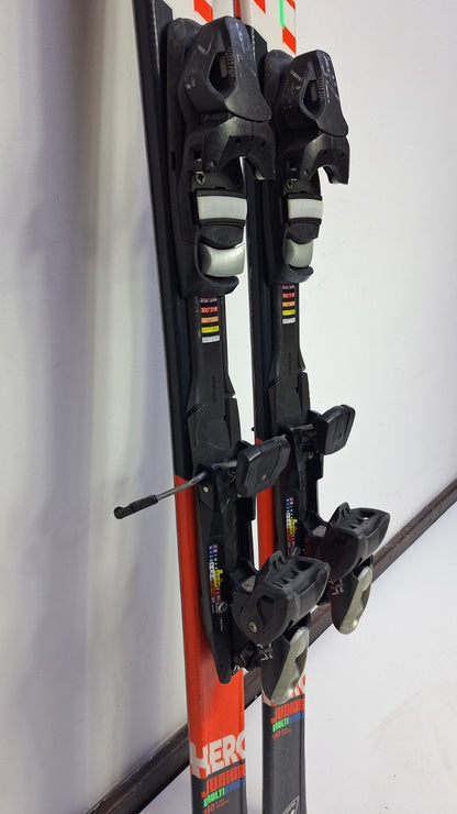 Ski Rossignol Hero J 150 cm + fixations Elan ESP 7.5 Plaisir hivernal Sports de neige