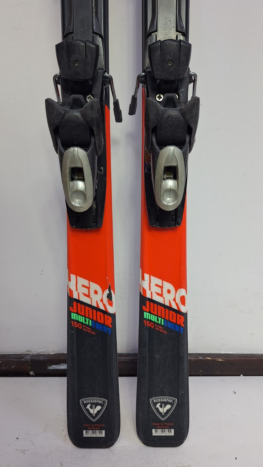 Ski Rossignol Hero J 150 cm + fixations Elan ESP 7.5 Plaisir hivernal Sports de neige
