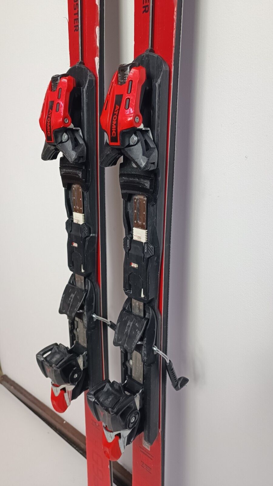 Atomic Redster G9 166 cm Ski + Atomic 12 Bindings  Winter Sport Fun