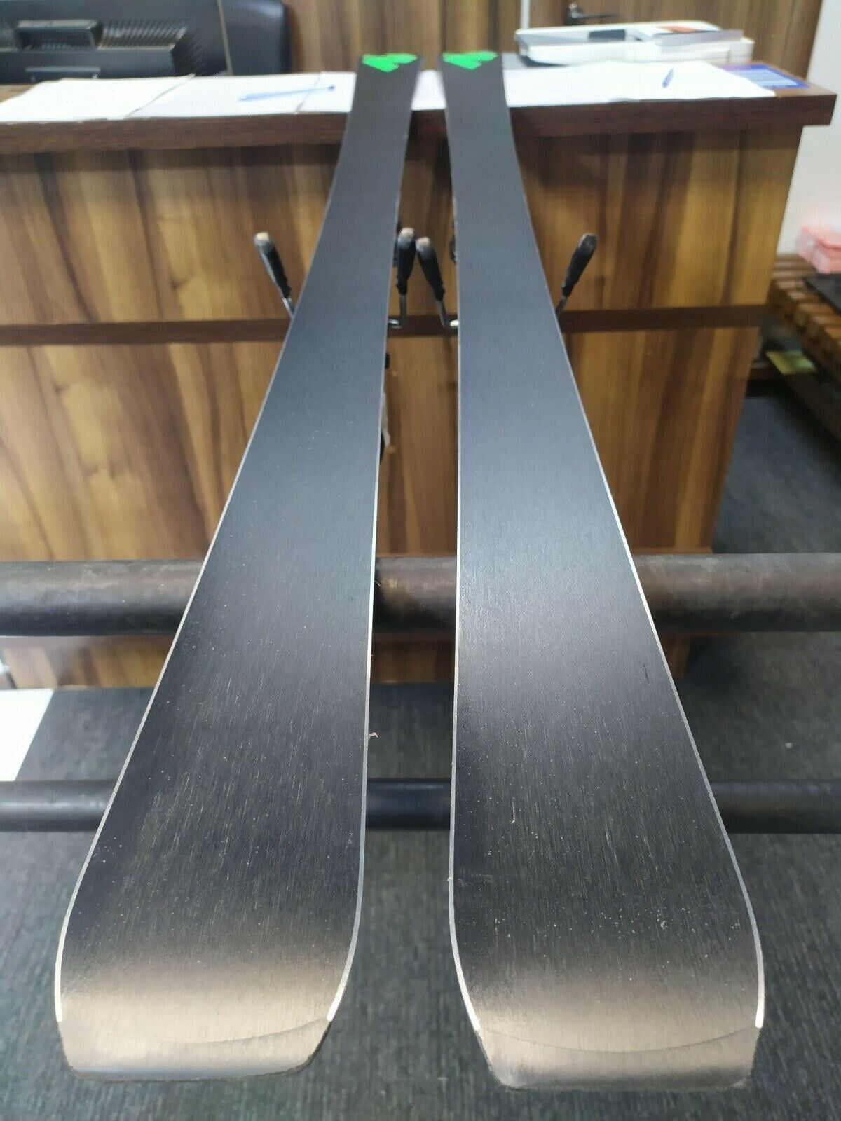 Nordica Dobermann GS J WC 149 cm Ski + fixations Marker Race 10 Sport, hiver et divertissement