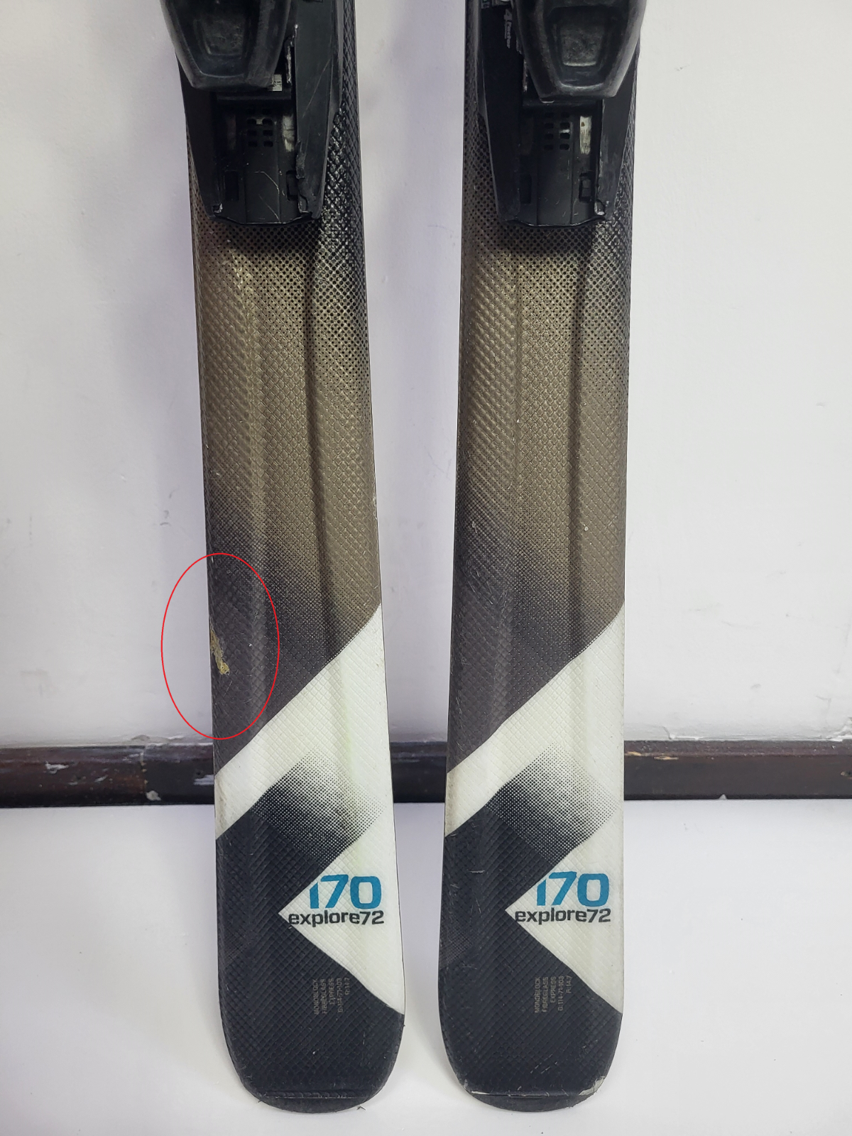 Elan Explore 72 170 cm Sci + Attacchi Elan ESP 10 Sport invernali sulla neve