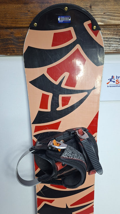 Snowboard Heli Kamikaze 147 cm + fixations HEAD Rental M Hiver Neige Aventure