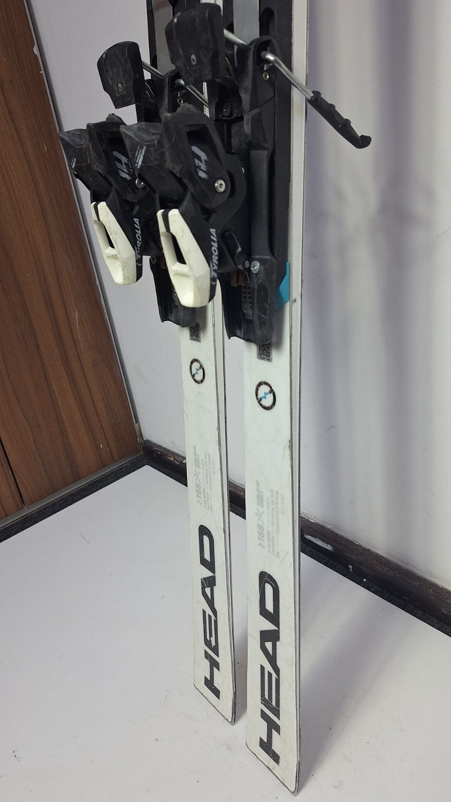 Sci HEAD WC Rebels 188 cm + Attacchi Tyrolia 14 Sport Invernali Divertimento sulla Neve