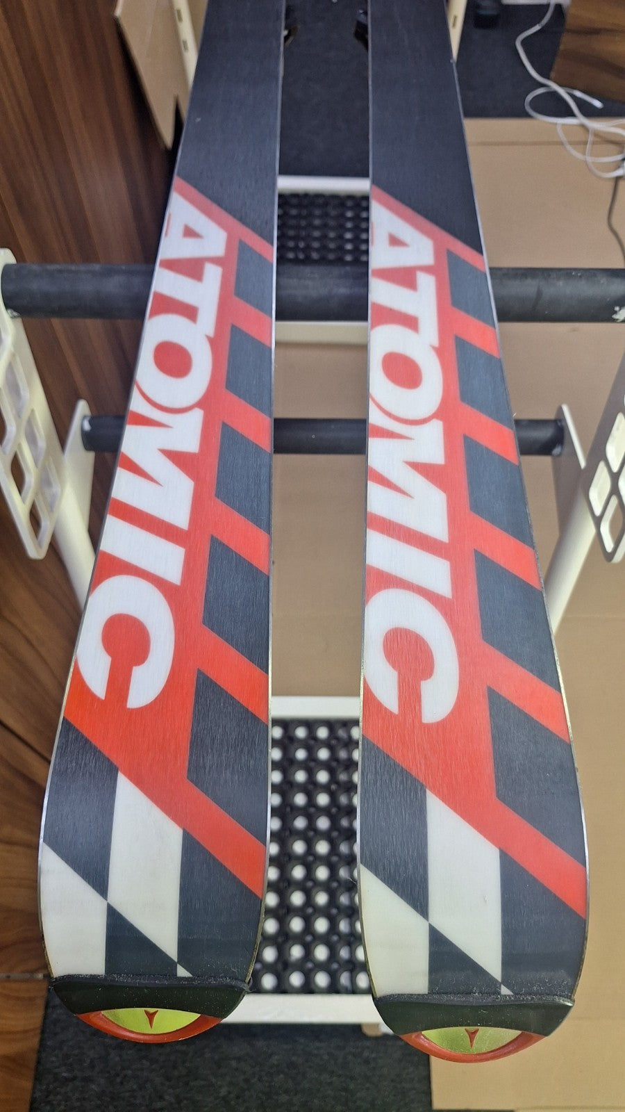 Atomic Race GS 171 cm Ski + Atomic 10 Bindings  Winter Sport Fun