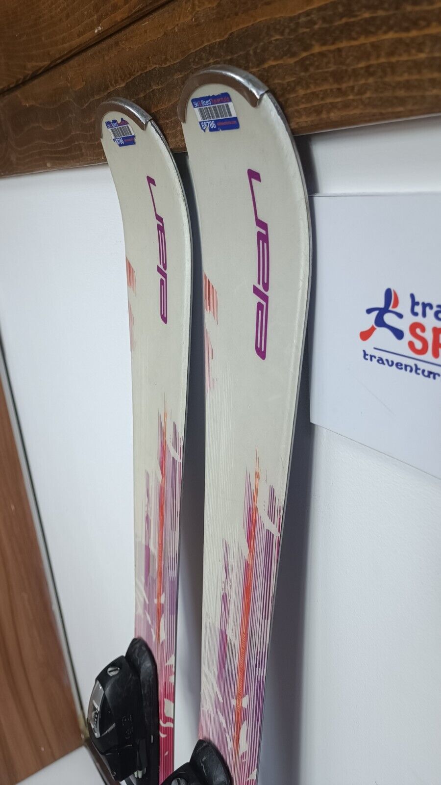 Ski Elan White Perla 140cm + fixations Elan 7.5 Sport et plaisir hivernaux