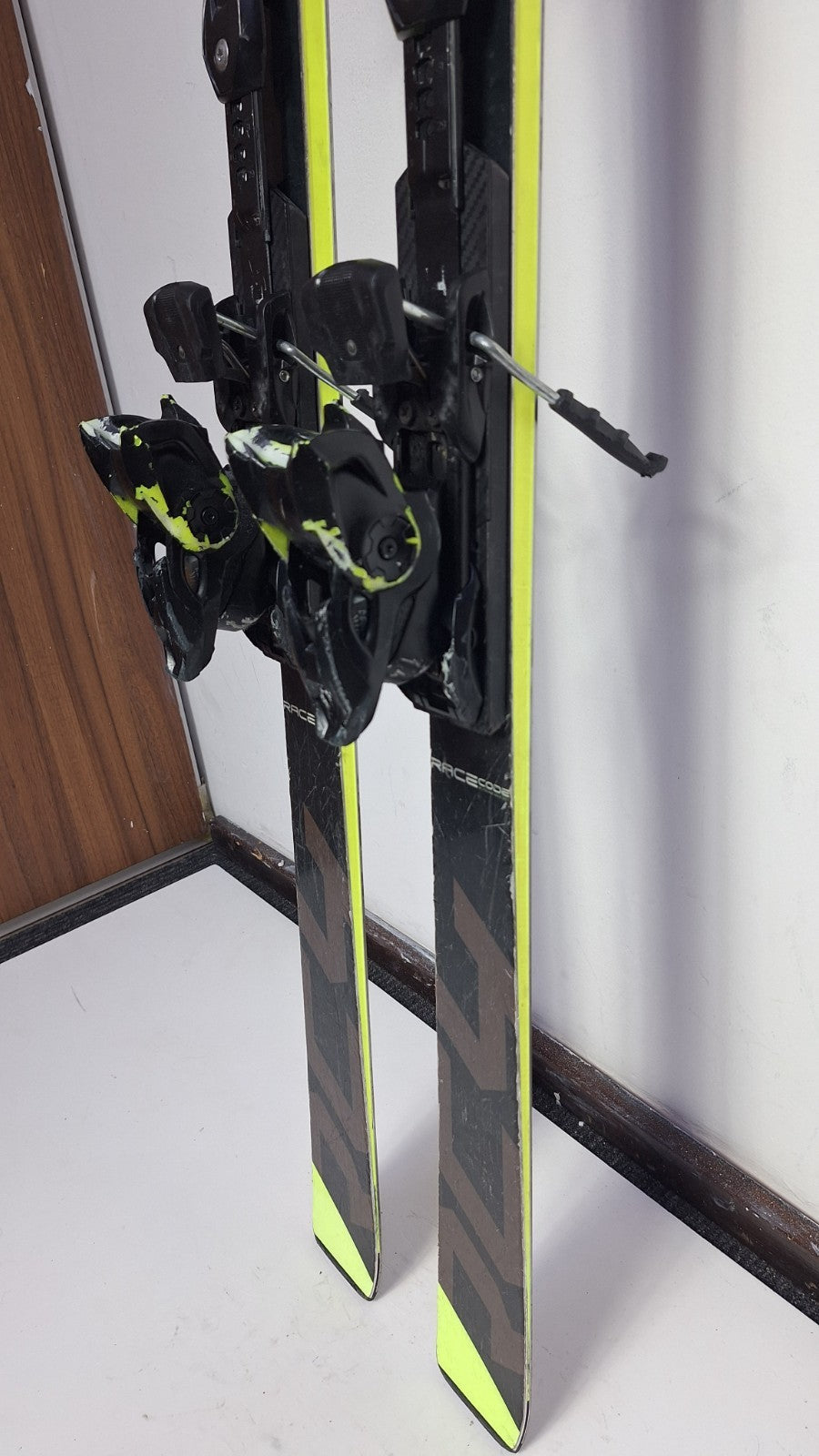 Fischer RC4 WC GS 180 cm Ski + HEAD 17 Bindung Wintersport Schneespaß