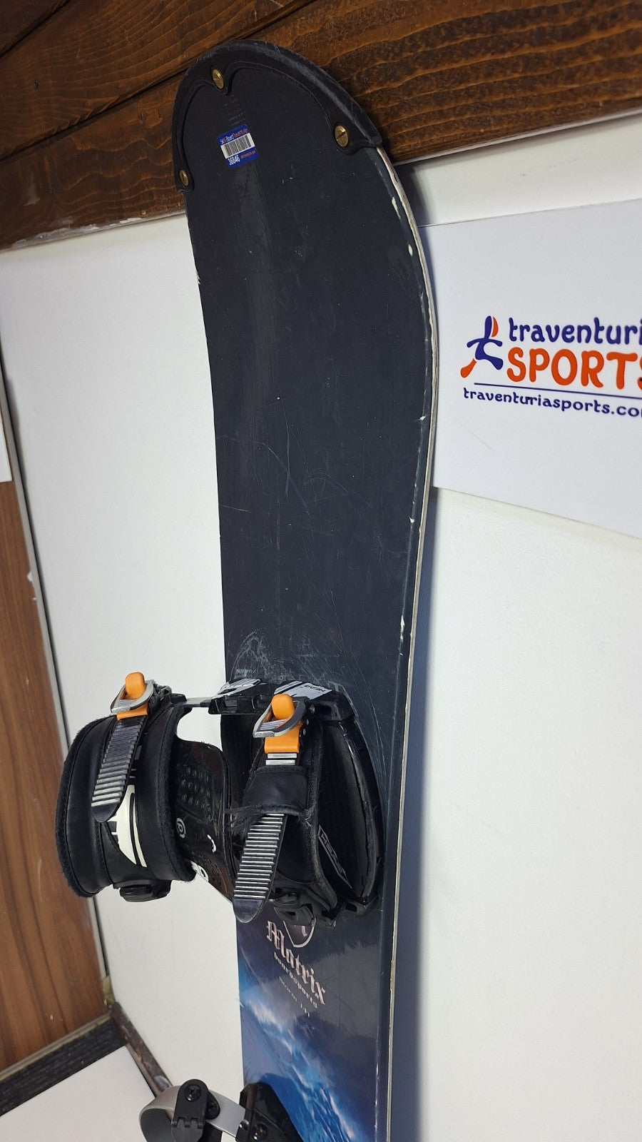 Matrix Storm 141 cm Snowboard +HEAD Rental L Bindings Snow Adventure Fun