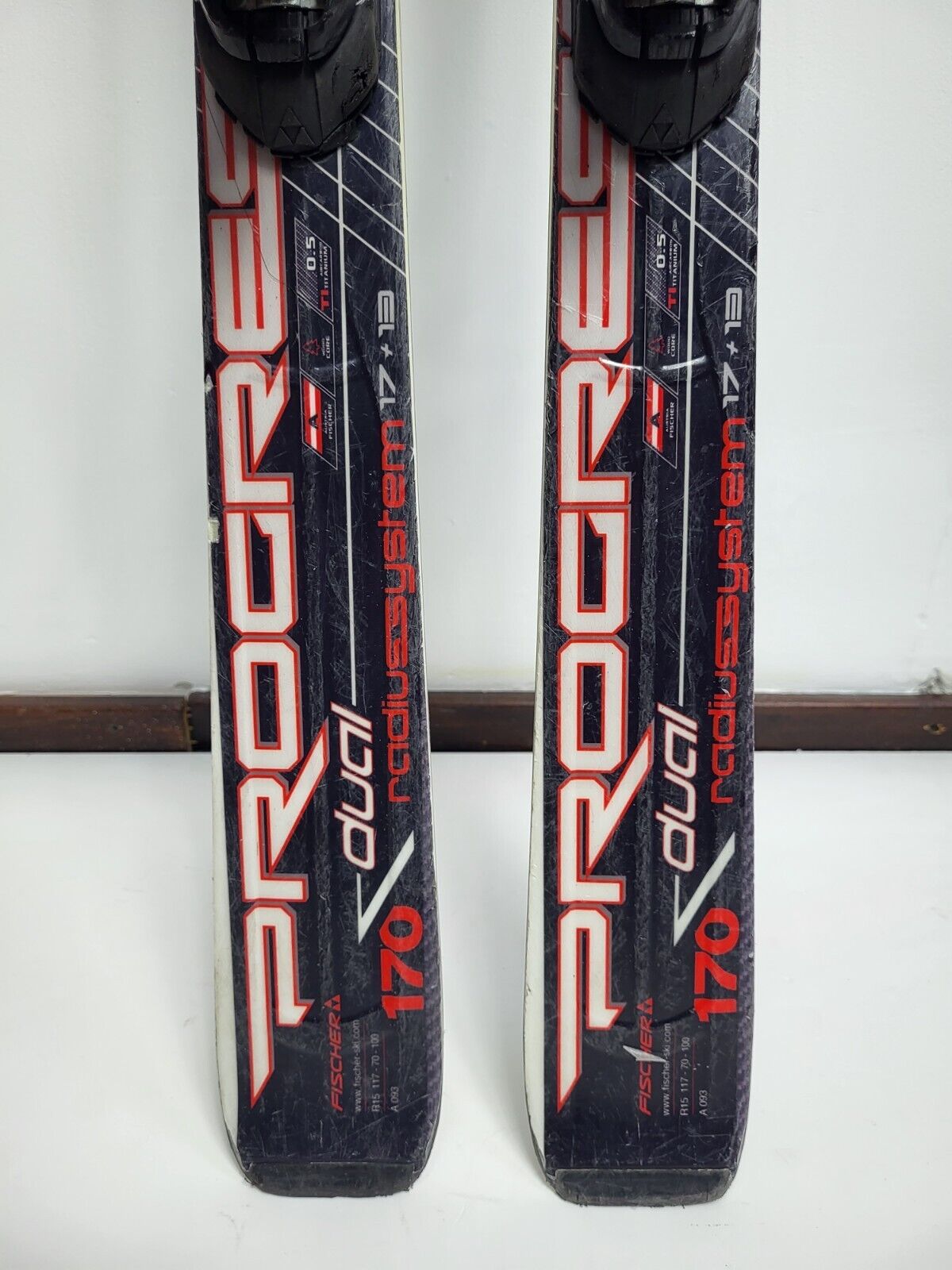 Fischer Progressor 8 170 cm Ski + Fischer 13 Bindungen Wintersport Schnee