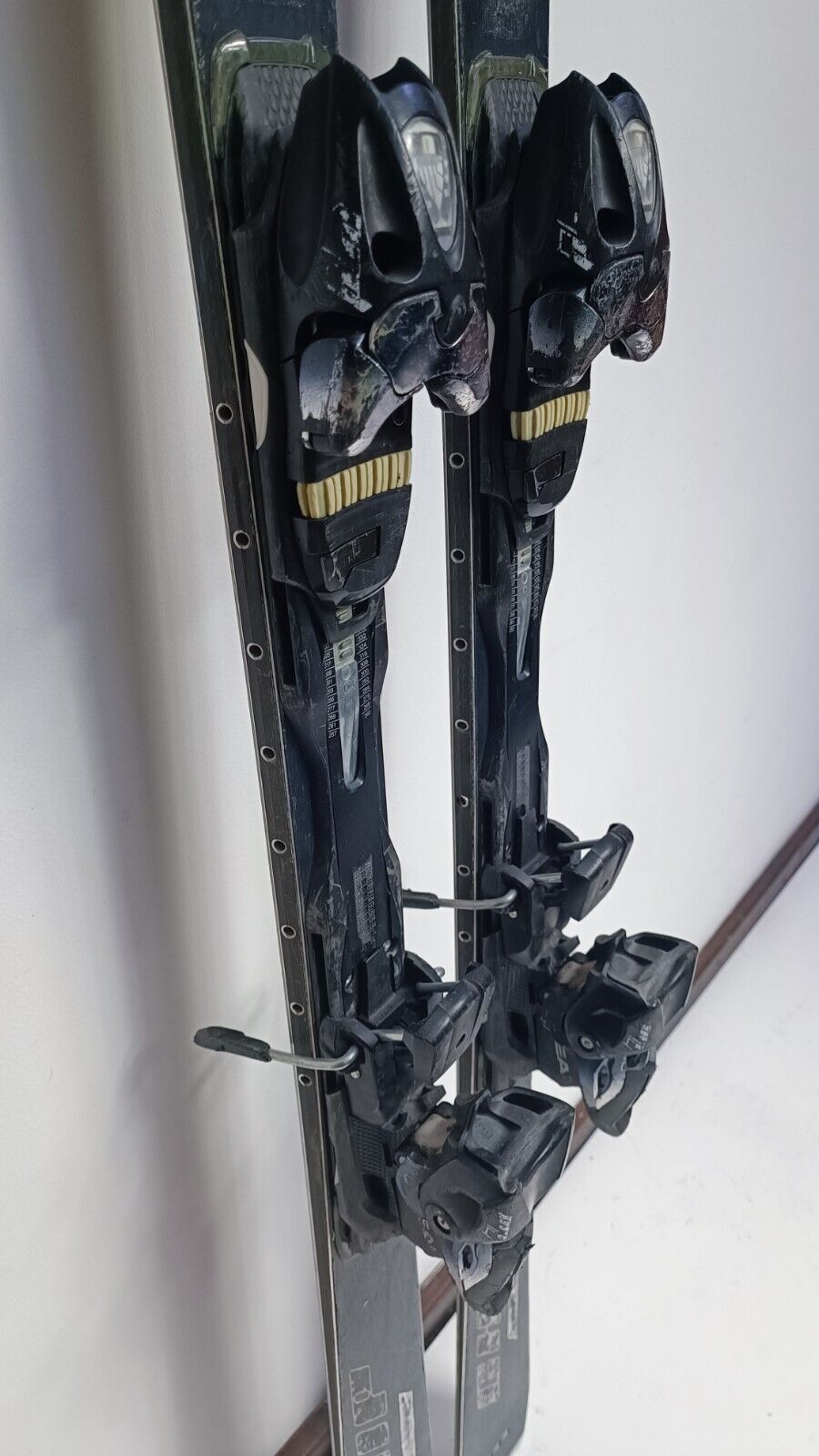 HEAD Chip 175cm Ski + Head 12 Bindungen Wintersportspaß