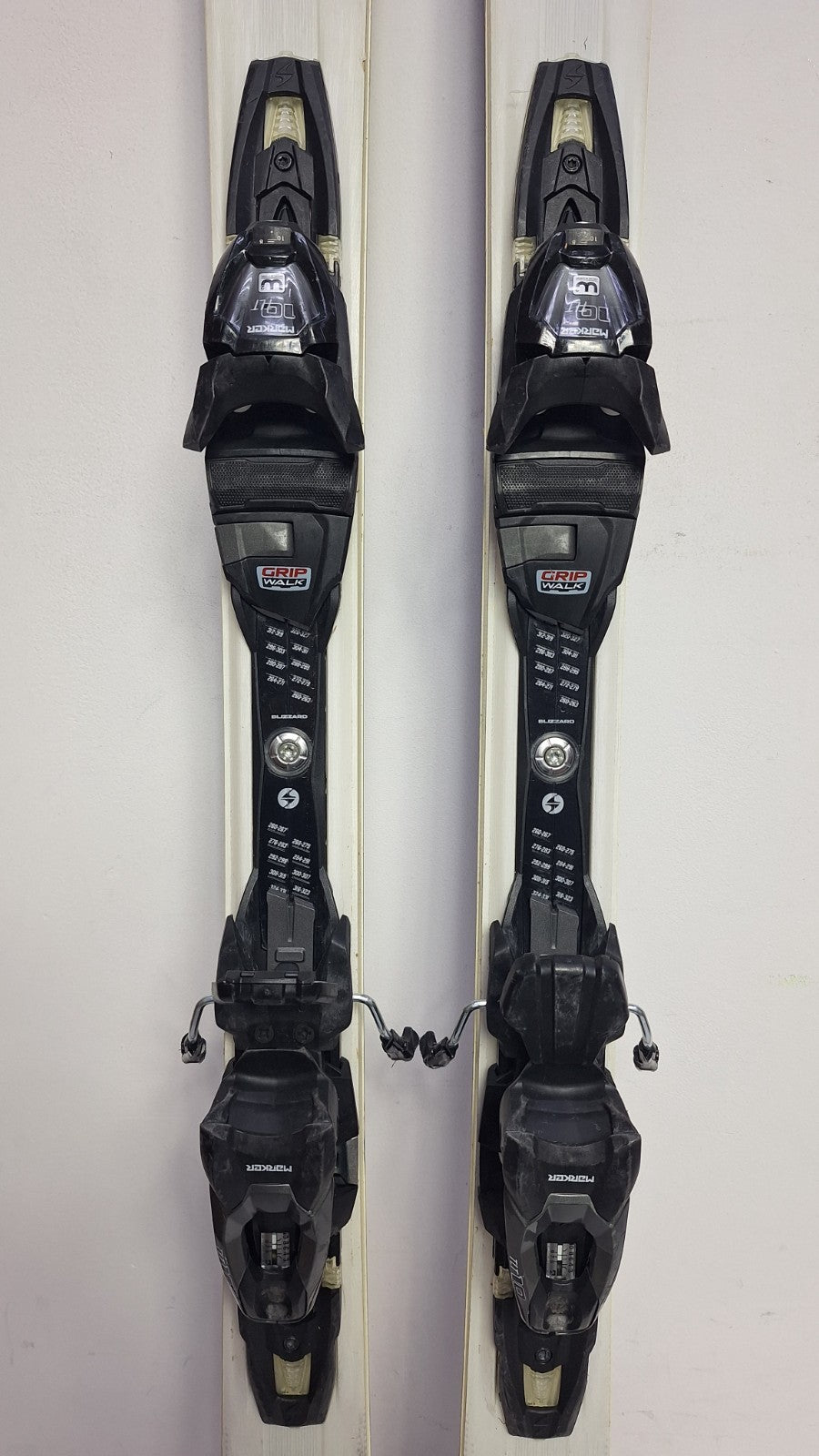 Blizzard Alight 7.2 CA 162cm Ski + Marker 10  Bindings Winter Adventure Outdoor